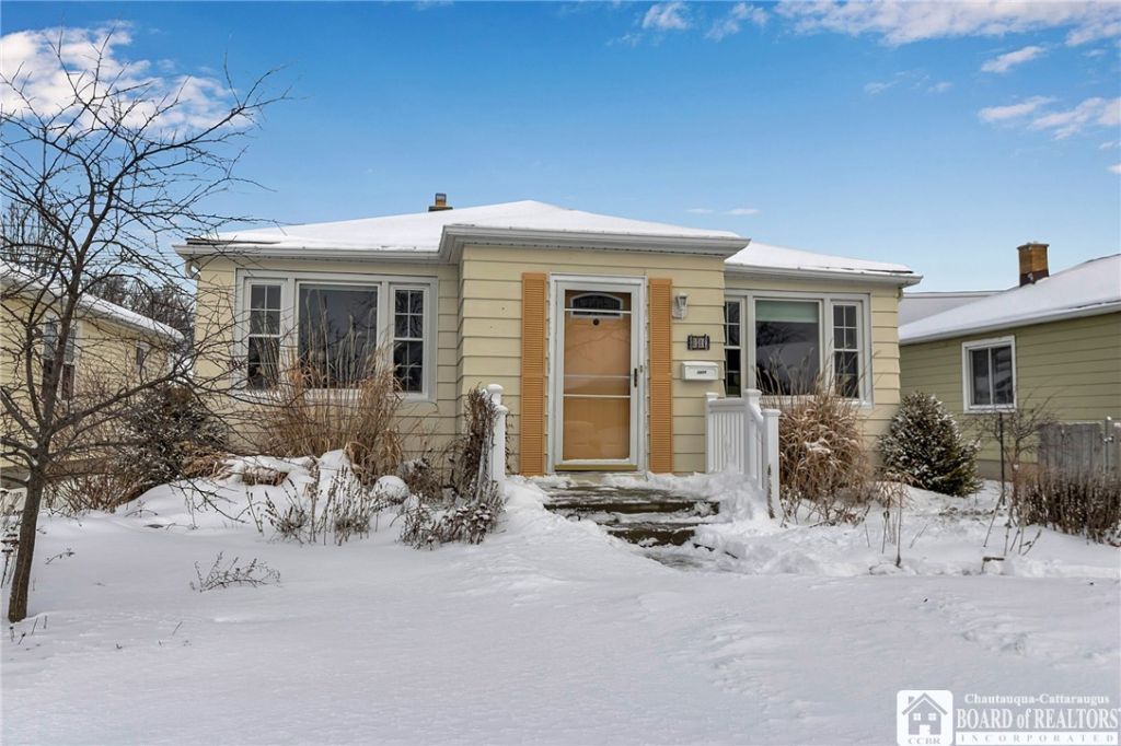 180 Bering Avenue, Buffalo, NY 14223 Main Photo