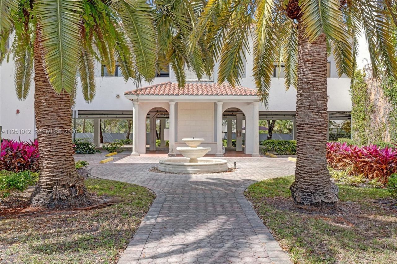 7374 SW 93rd Ave, Unit B, Miami, FL 33173 Photo