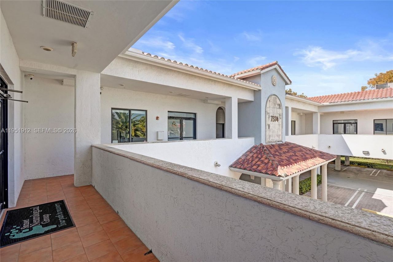 7374 SW 93rd Ave, Unit B, Miami, FL 33173 Photo