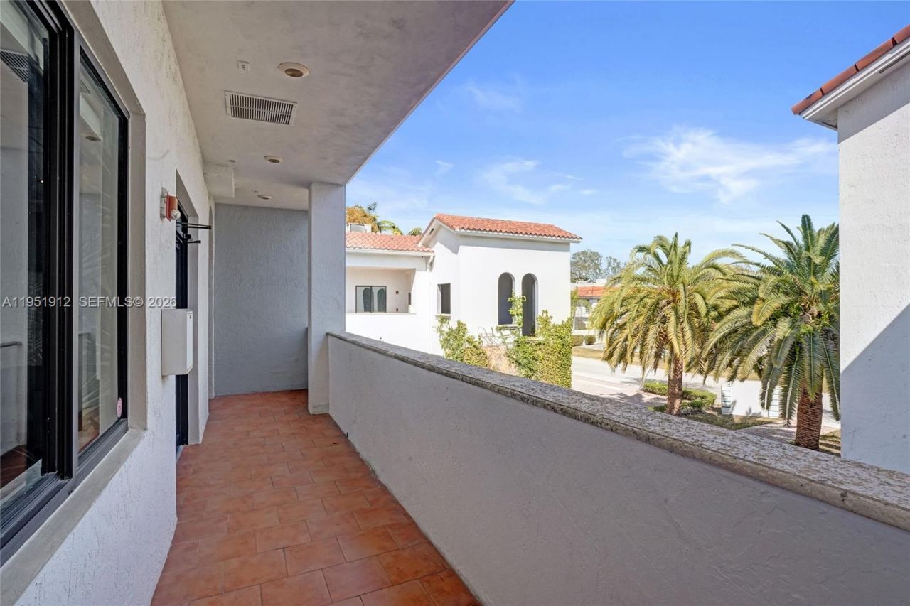 7374 SW 93rd Ave, Unit B, Miami, FL 33173 Photo