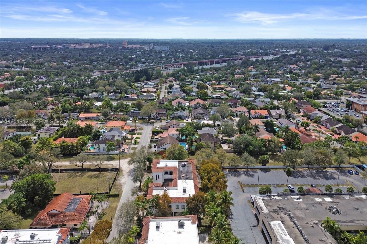 7374 SW 93rd Ave, Unit B, Miami, FL 33173 Photo