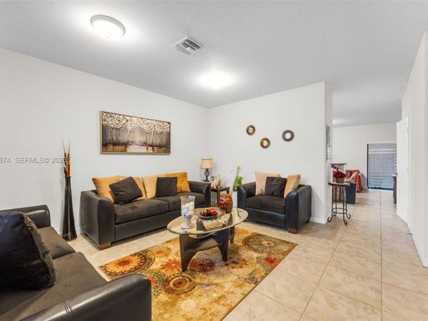 3213 SE 7th Ct, Homestead, FL 33033