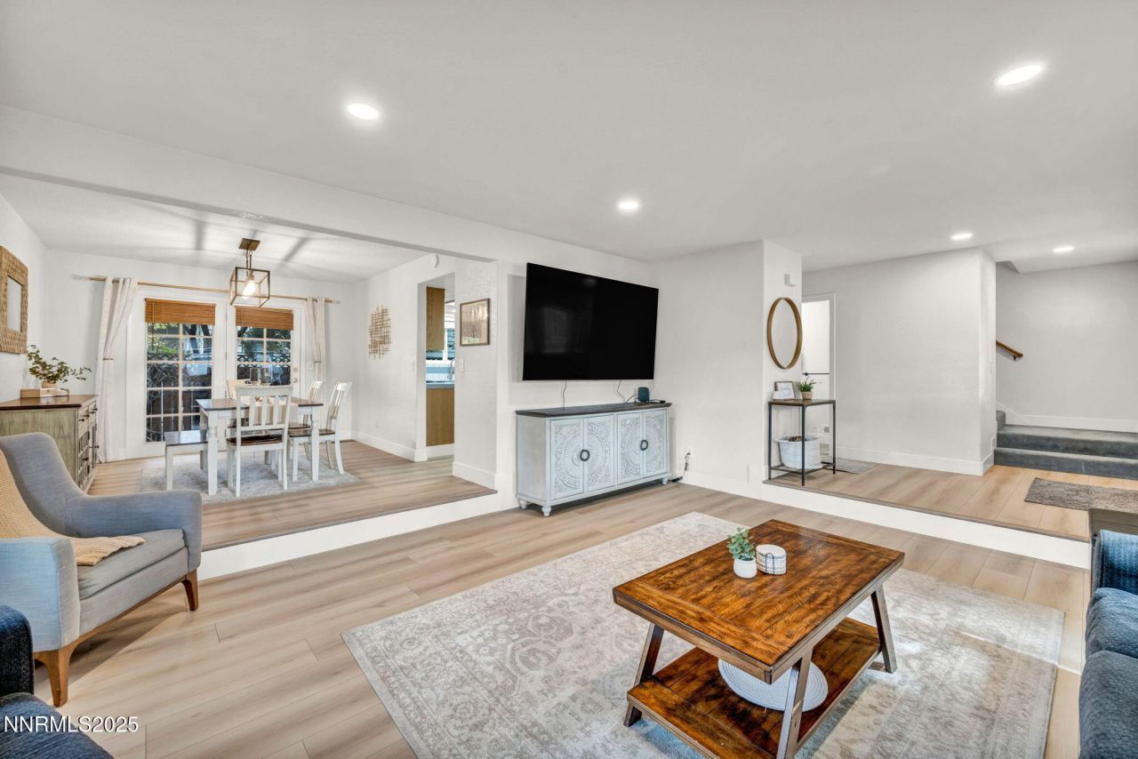 1528 Harper Drive, Carson City, NV 89701 Photo