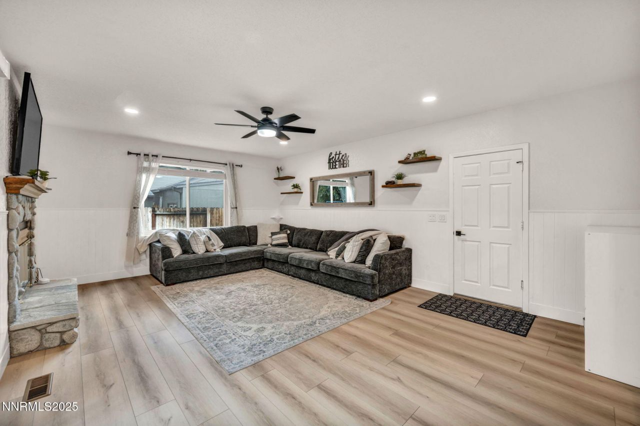 1528 Harper Drive, Carson City, NV 89701 Photo