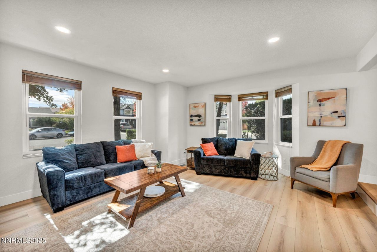 1528 Harper Drive, Carson City, NV 89701 Photo