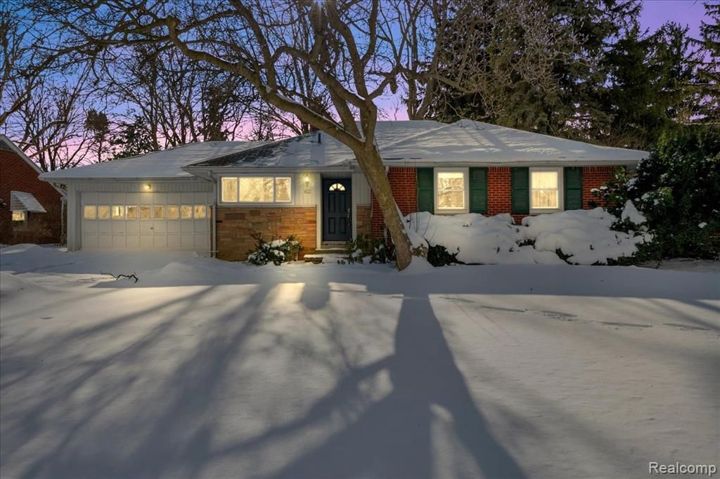 62 Barrington Road, Bloomfield Hills, MI 48302 Main Photo