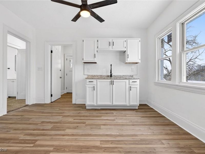 11706 Gay Avenue, Cleveland, OH 44105 Photo 19