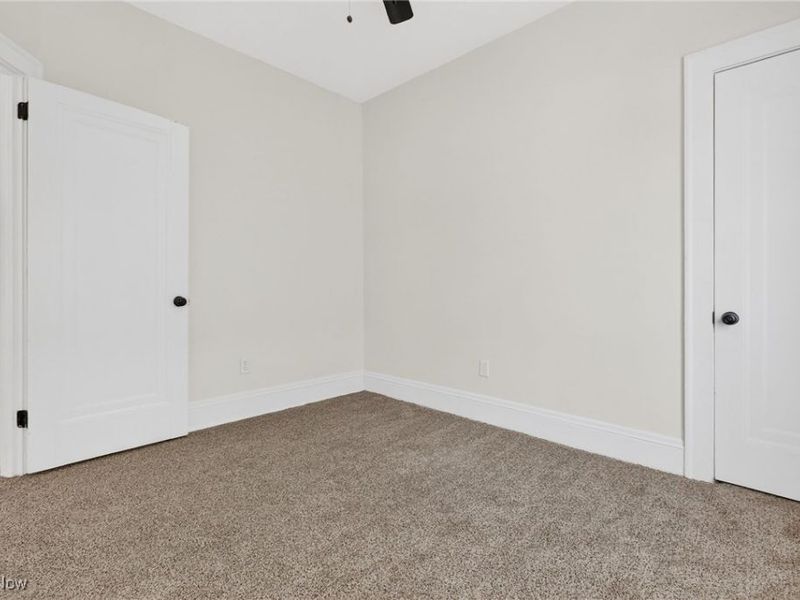 11706 Gay Avenue, Cleveland, OH 44105 Photo 23