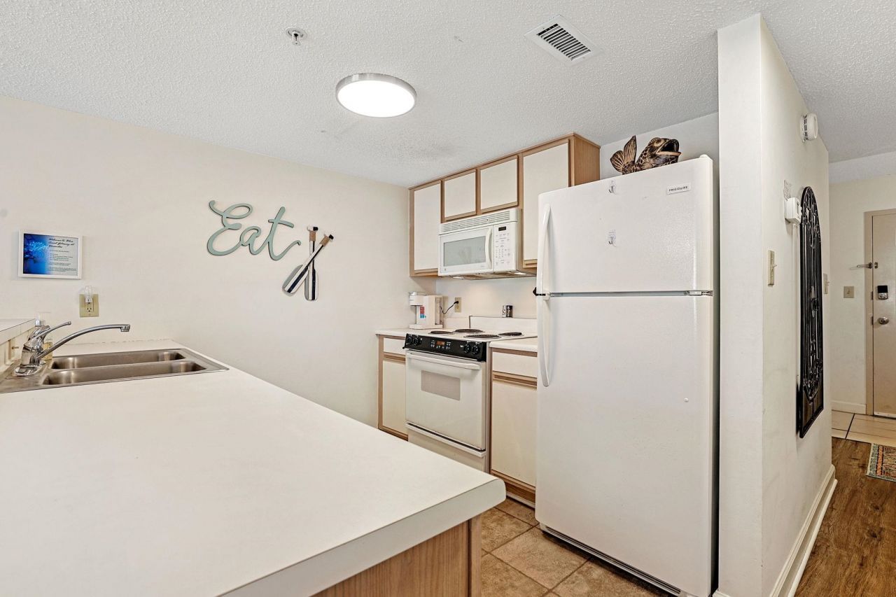 501 S Ocean Blvd. Photo 10