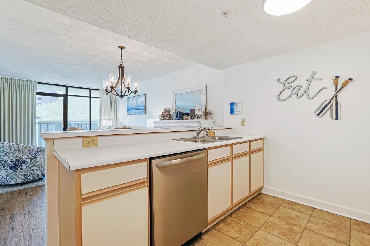 501 S Ocean Blvd. Photo 9