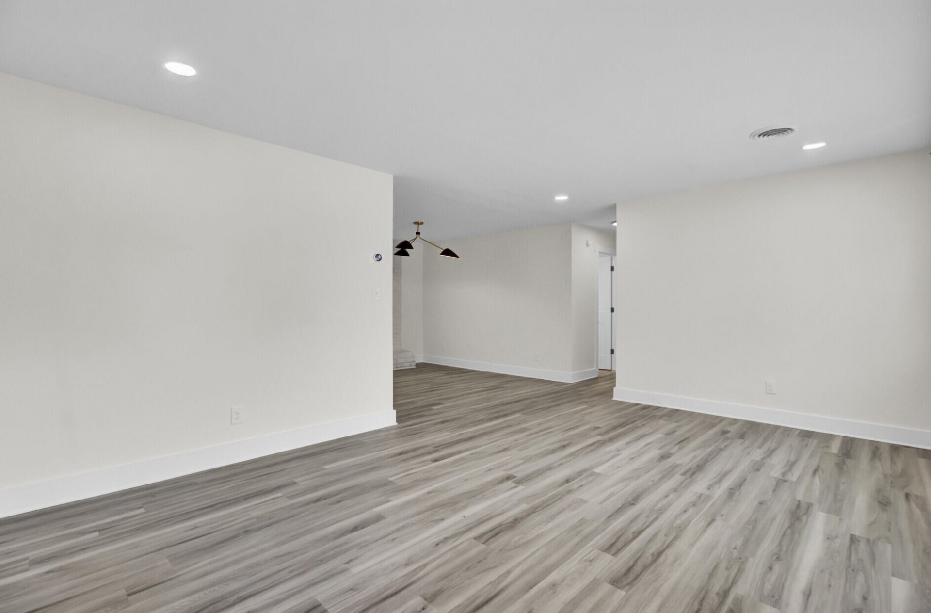 818 W Madison Avenue Photo 10