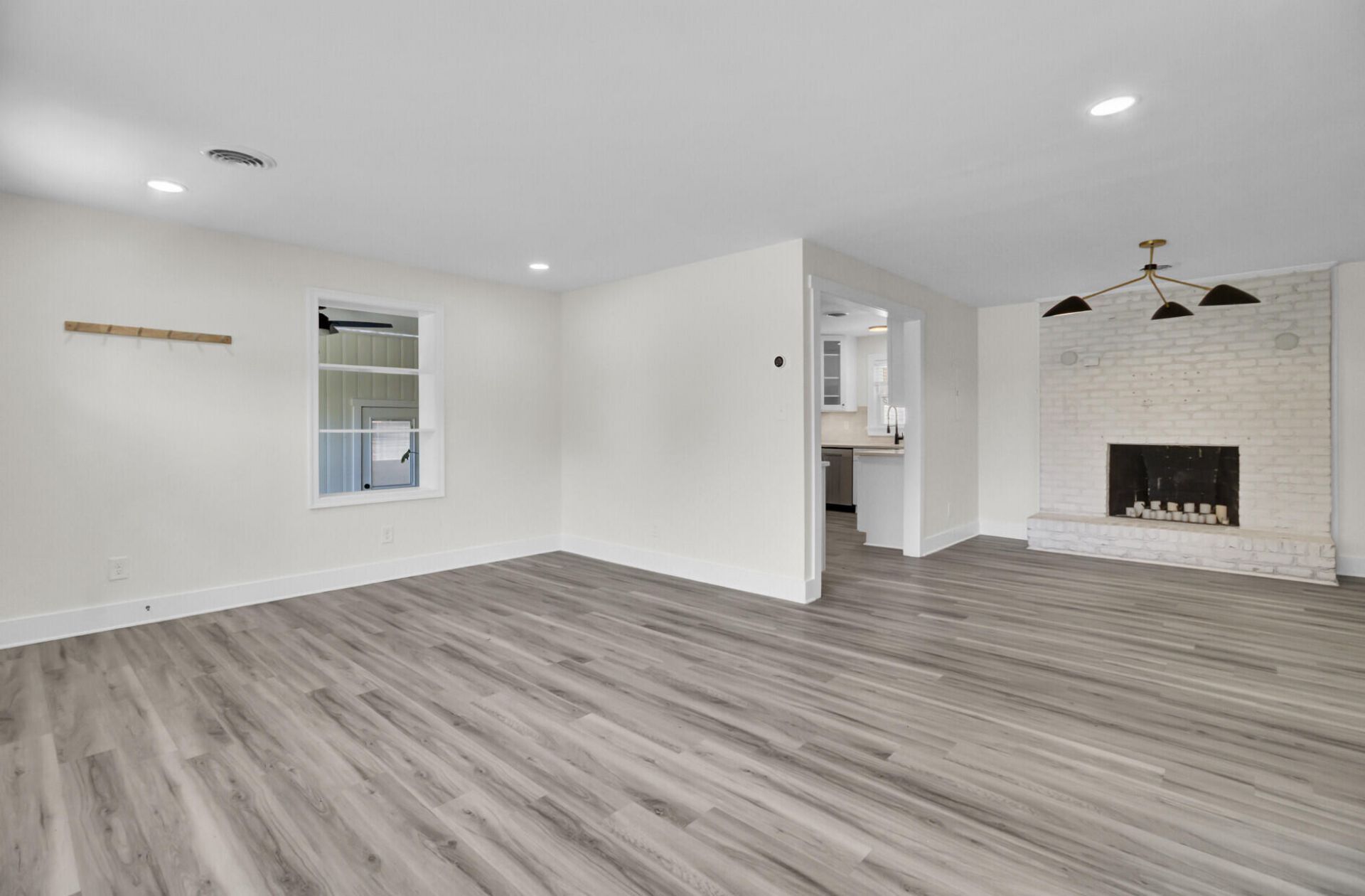 818 W Madison Avenue Photo 11