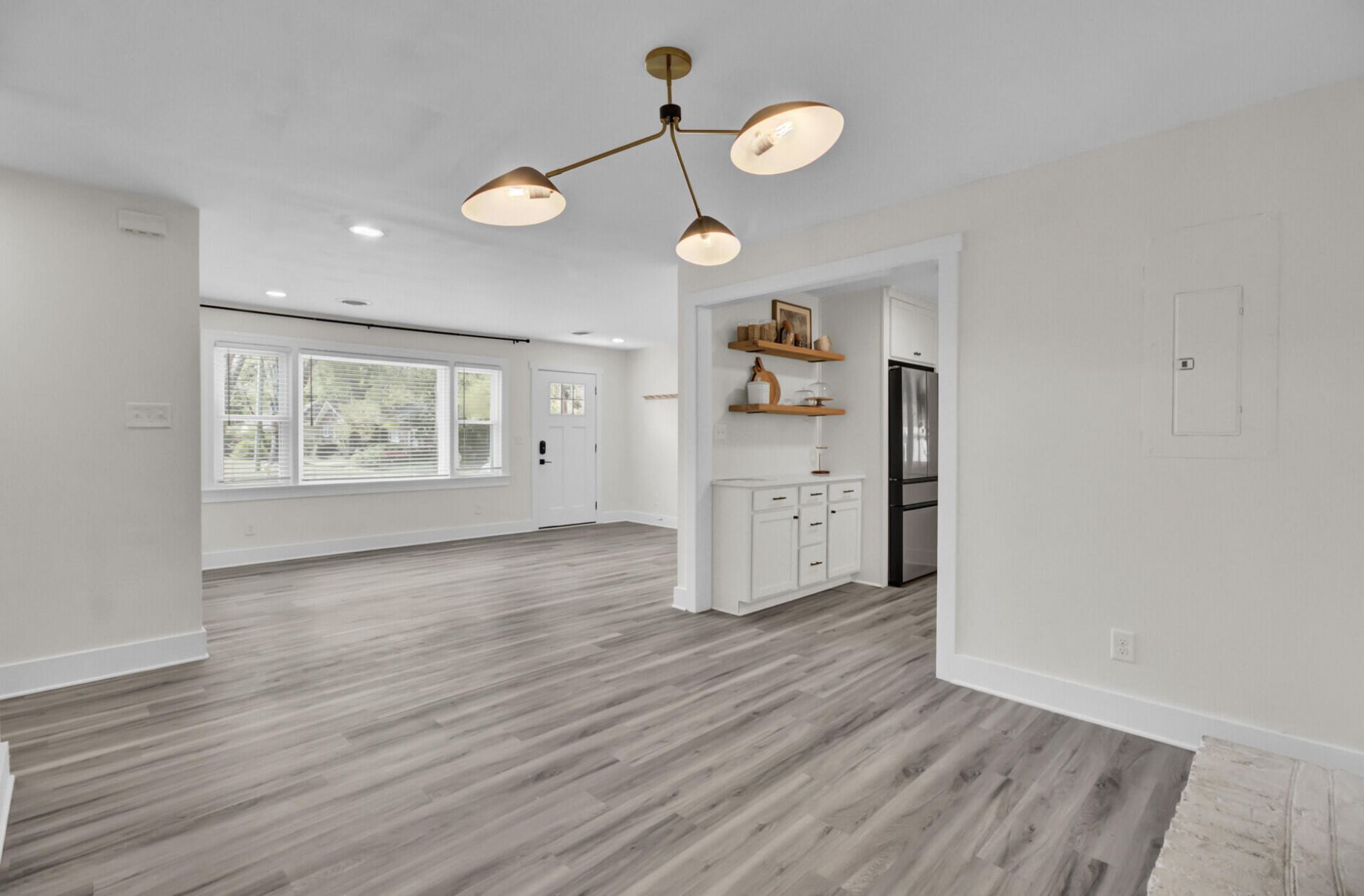 818 W Madison Avenue Photo 14