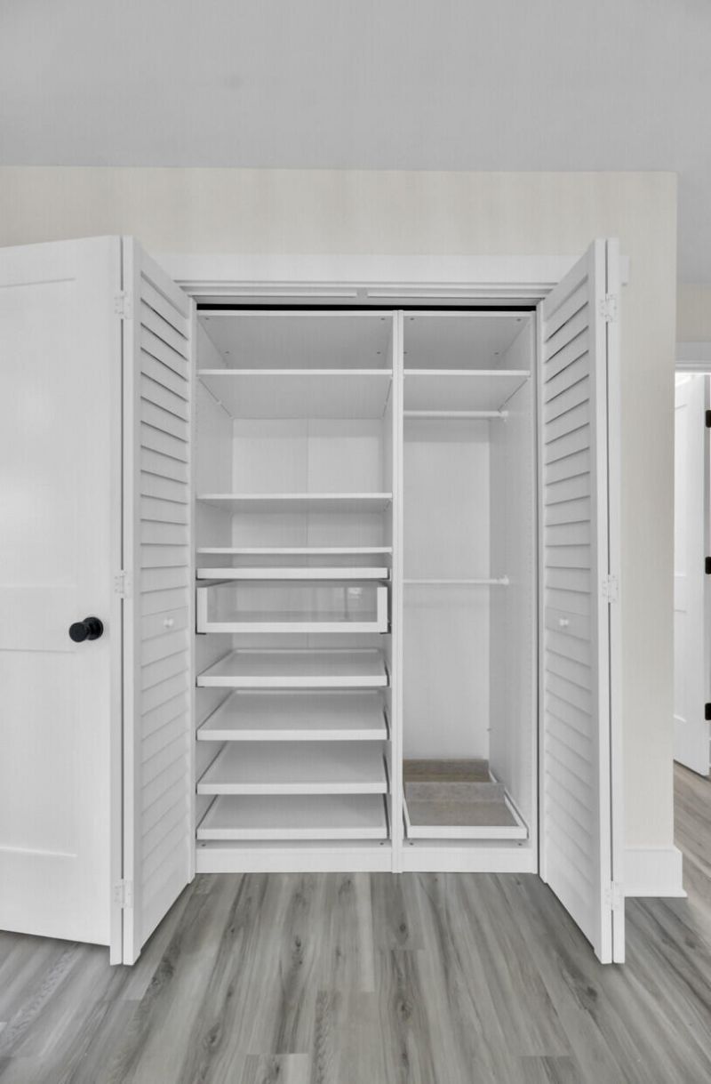 818 W Madison Avenue Photo 33