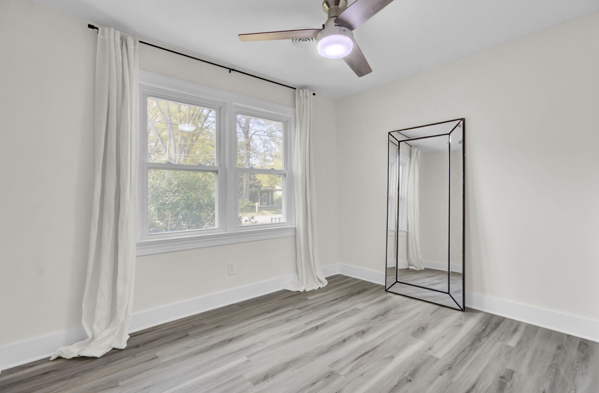 818 W Madison Avenue Photo 40