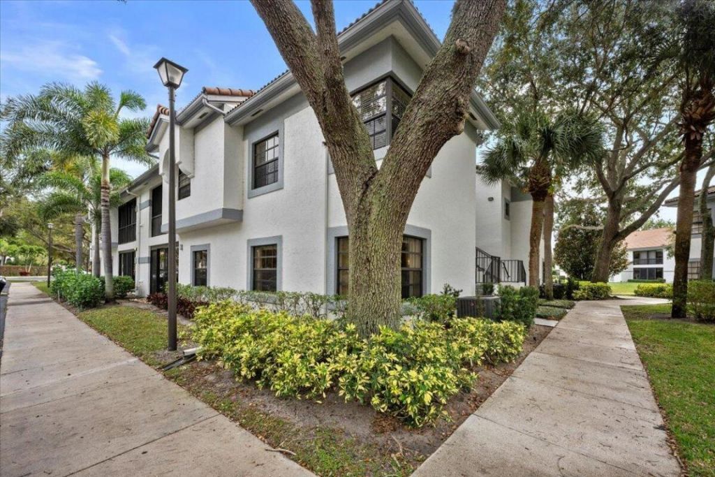 5382 Firenze Drive, Unit D, Boynton Beach, FL 33437 Photo