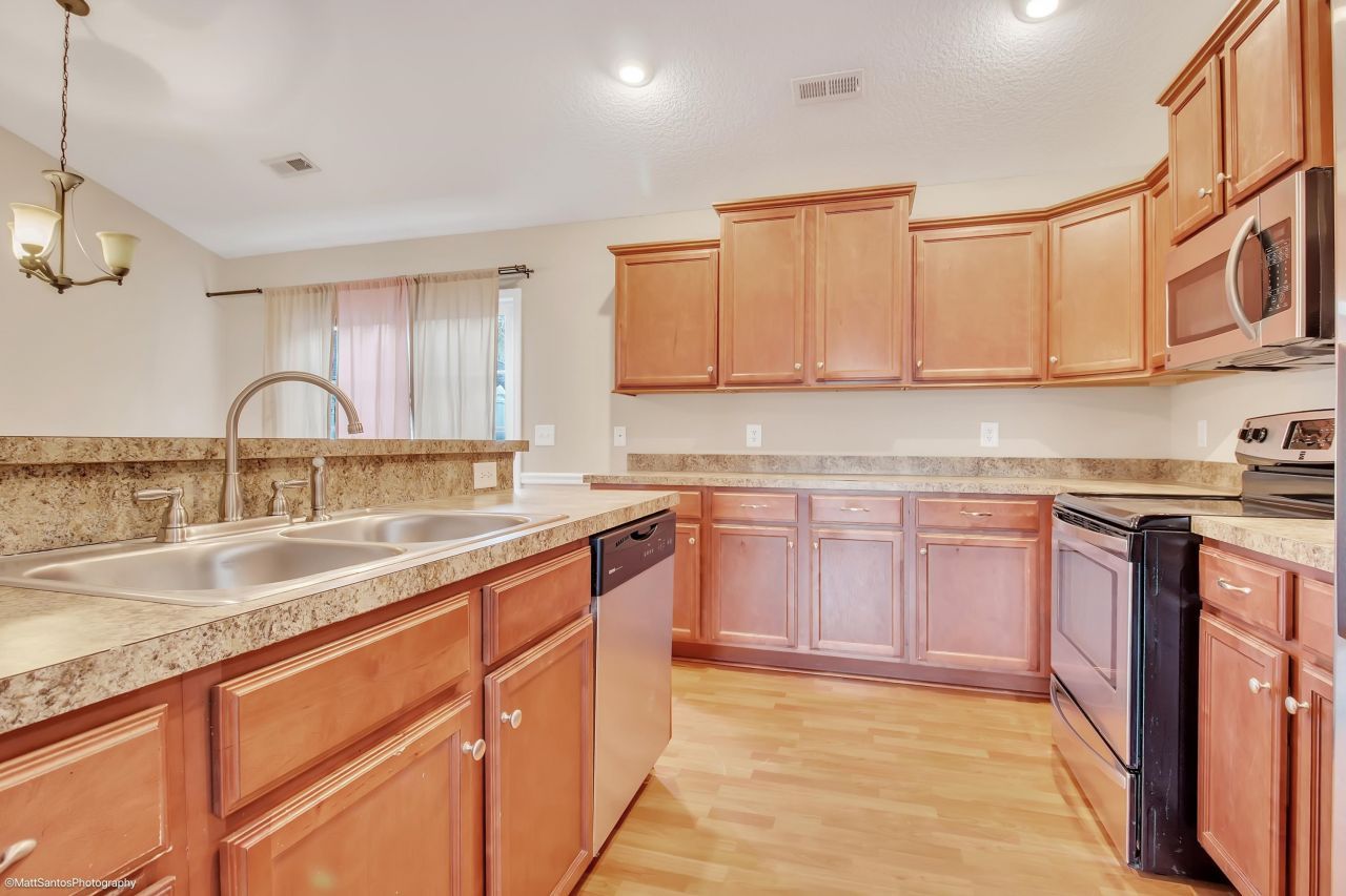 2805 Green Pond Circle Photo 8