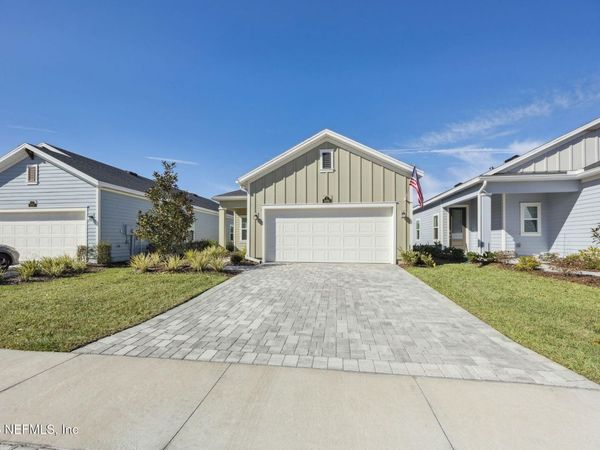 670 MURPHYS Drive, St. Johns, FL 32259