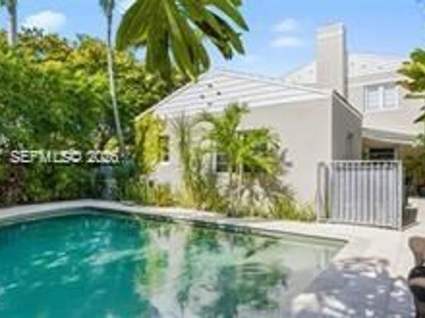 4805 Cherokee Ave, Miami Beach, FL 33140