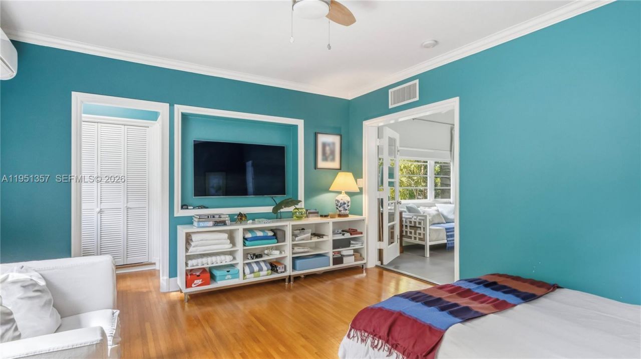 4805 Cherokee Ave, Miami Beach, FL 33140 Photo