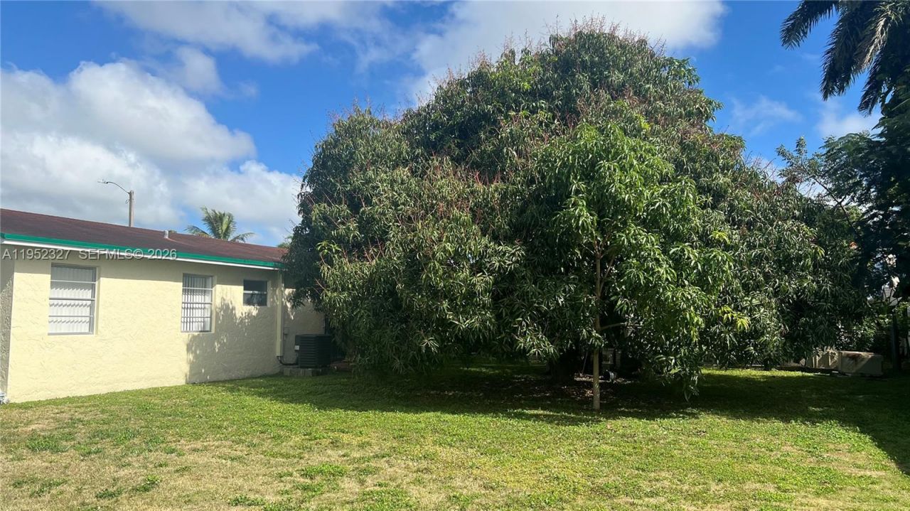 11920 SW 191st Ter, Miami, FL 33177 Photo