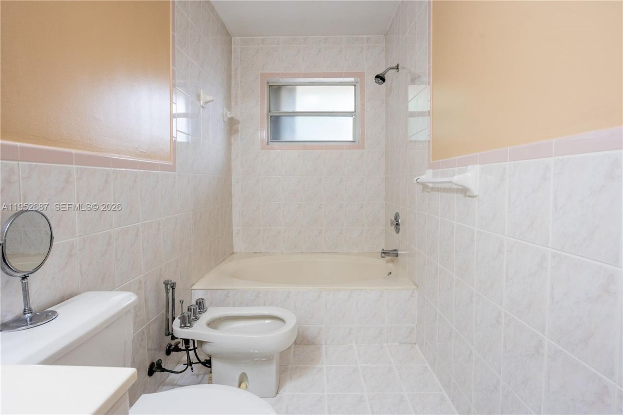 699 NW 134th Pl, Miami, FL 33182 Photo