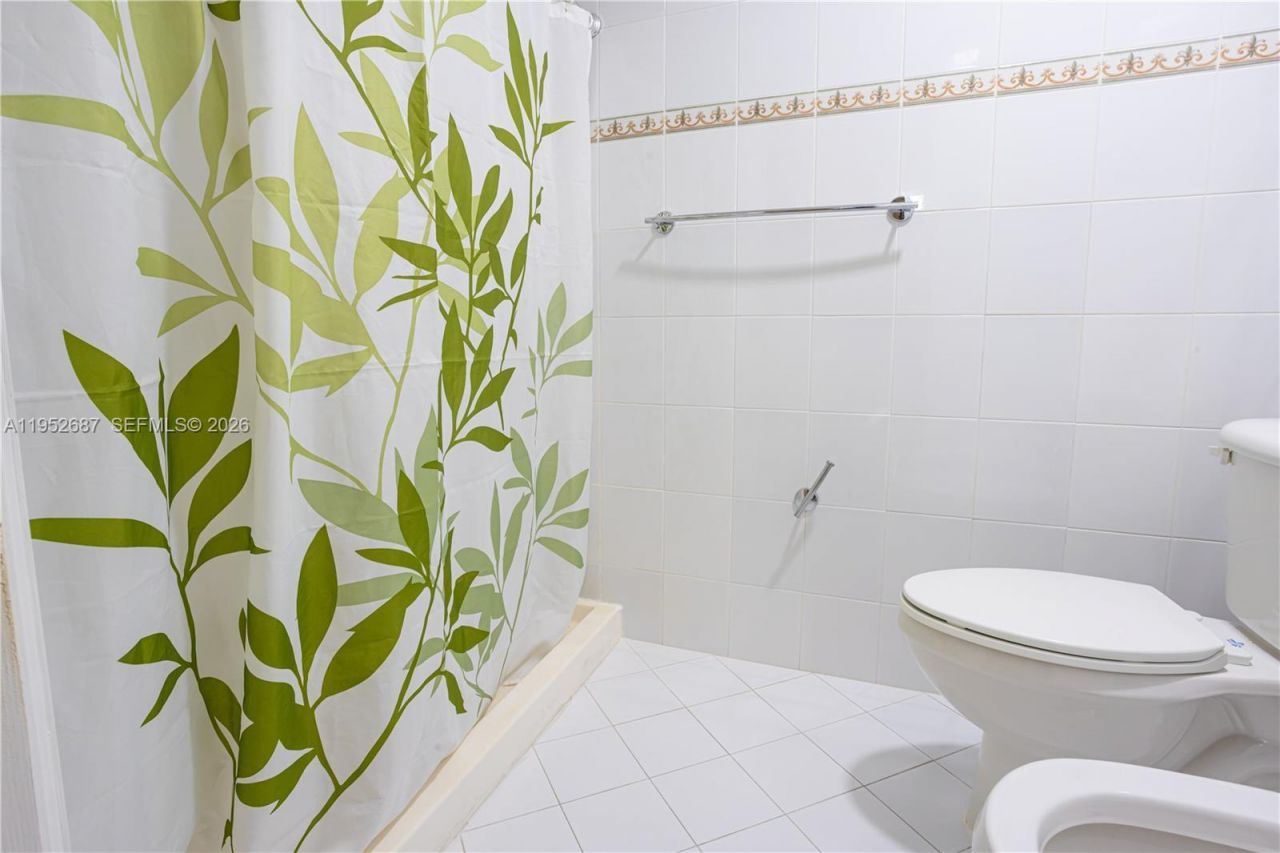 699 NW 134th Pl, Miami, FL 33182 Photo