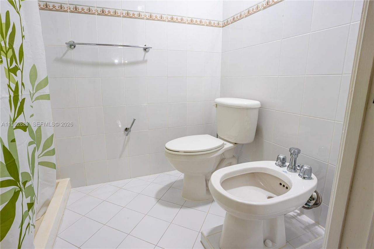 699 NW 134th Pl, Miami, FL 33182 Photo