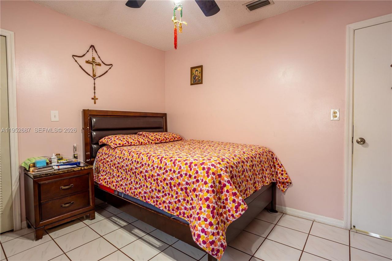 699 NW 134th Pl, Miami, FL 33182 Photo