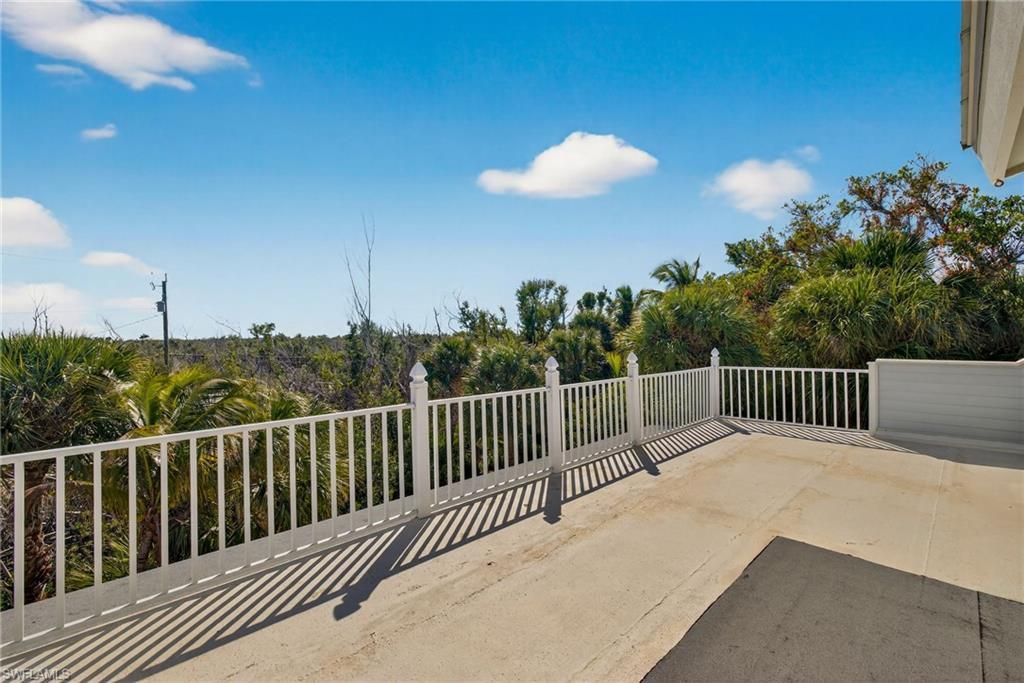 5312 Ladyfinger Lake Rd, Sanibel, FL 33957 Photo