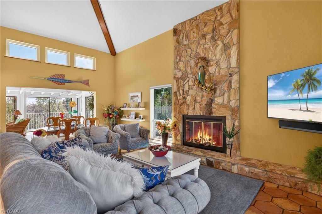 5312 Ladyfinger Lake Rd, Sanibel, FL 33957 Photo