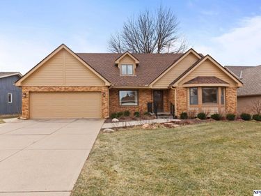 16231 Wright Circle, Omaha, NE 68130