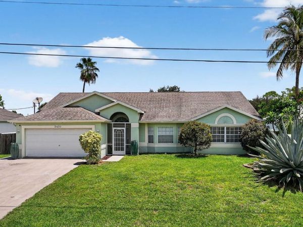 2631 SW Fair Isle Road, Port Saint Lucie, FL 34987