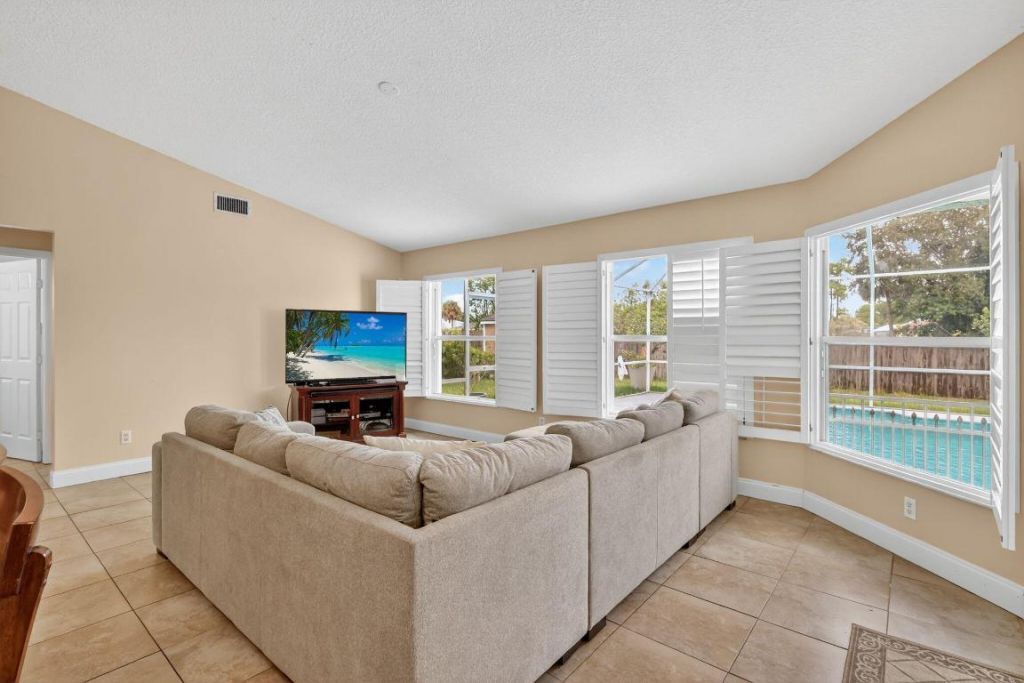 2631 SW Fair Isle Road, Port Saint Lucie, FL 34987 Photo