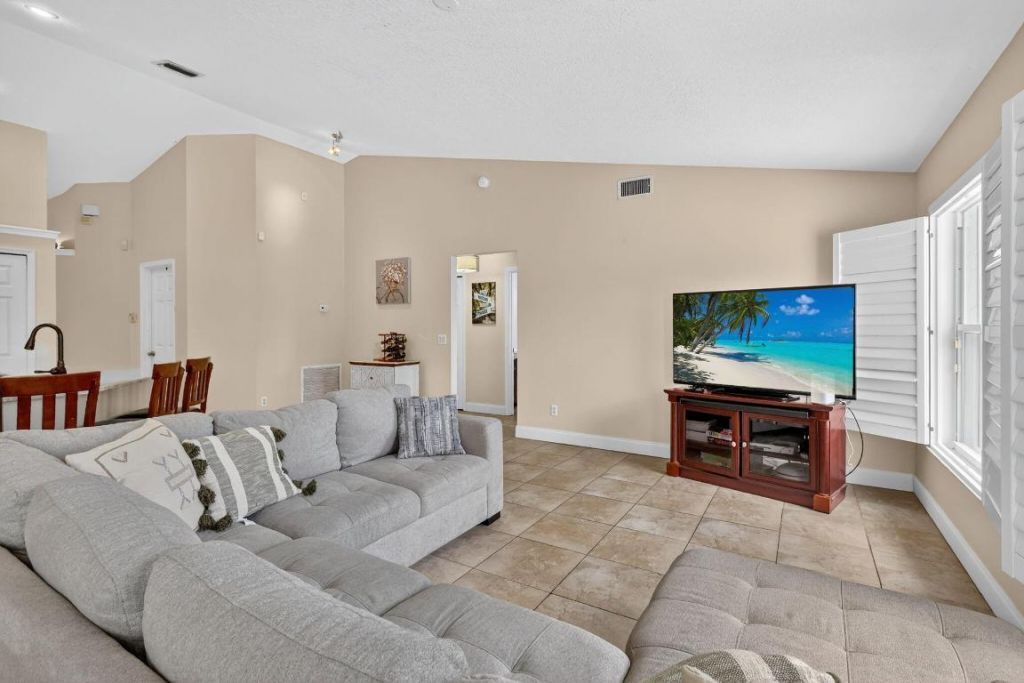 2631 SW Fair Isle Road, Port Saint Lucie, FL 34987 Photo