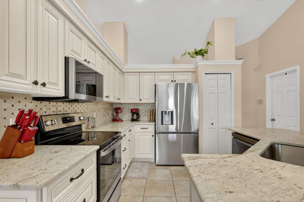 2631 SW Fair Isle Road, Port Saint Lucie, FL 34987 Photo