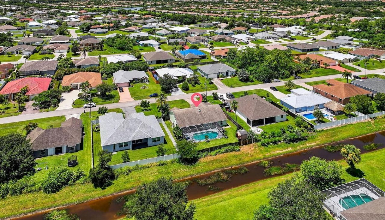 2631 SW Fair Isle Road, Port Saint Lucie, FL 34987 Photo