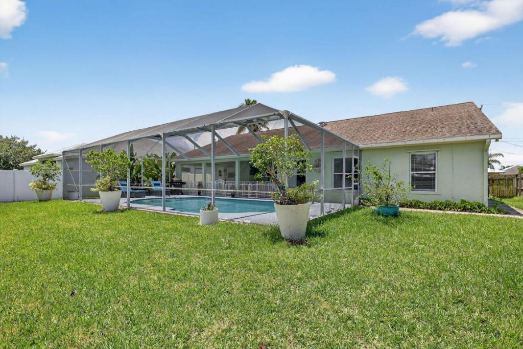 2631 SW Fair Isle Road, Port Saint Lucie, FL 34987 Photo