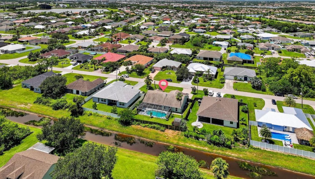 2631 SW Fair Isle Road, Port Saint Lucie, FL 34987 Photo