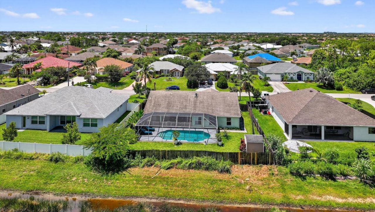 2631 SW Fair Isle Road, Port Saint Lucie, FL 34987 Photo