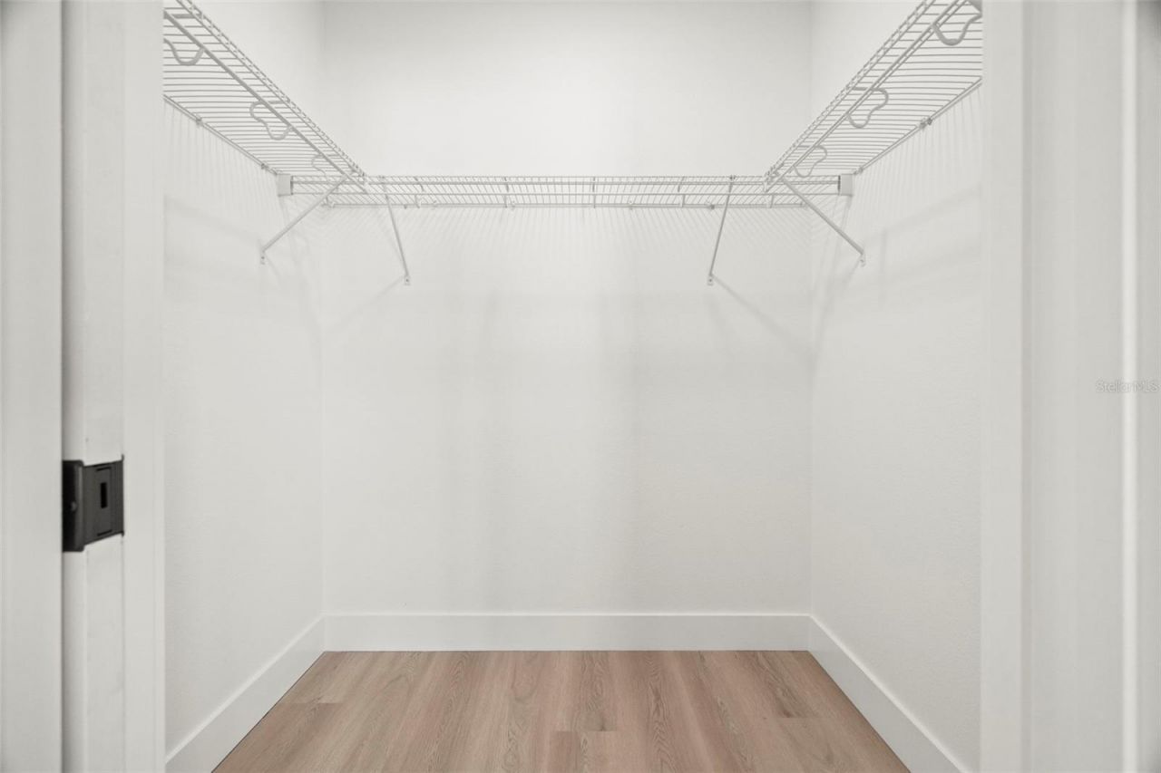 7211 Orpine Drive N, Saint Petersburg, FL 33702 Photo