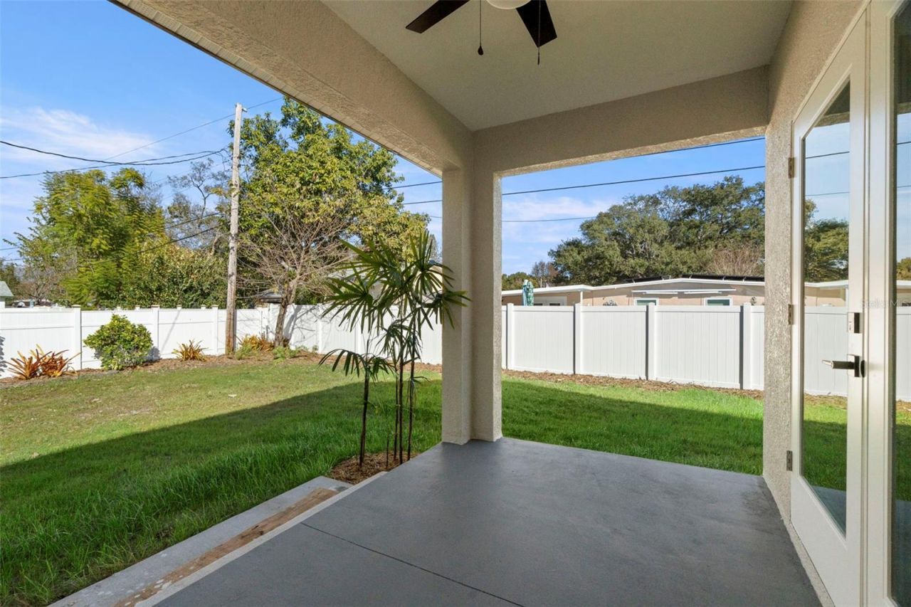 7211 Orpine Drive N, Saint Petersburg, FL 33702 Photo