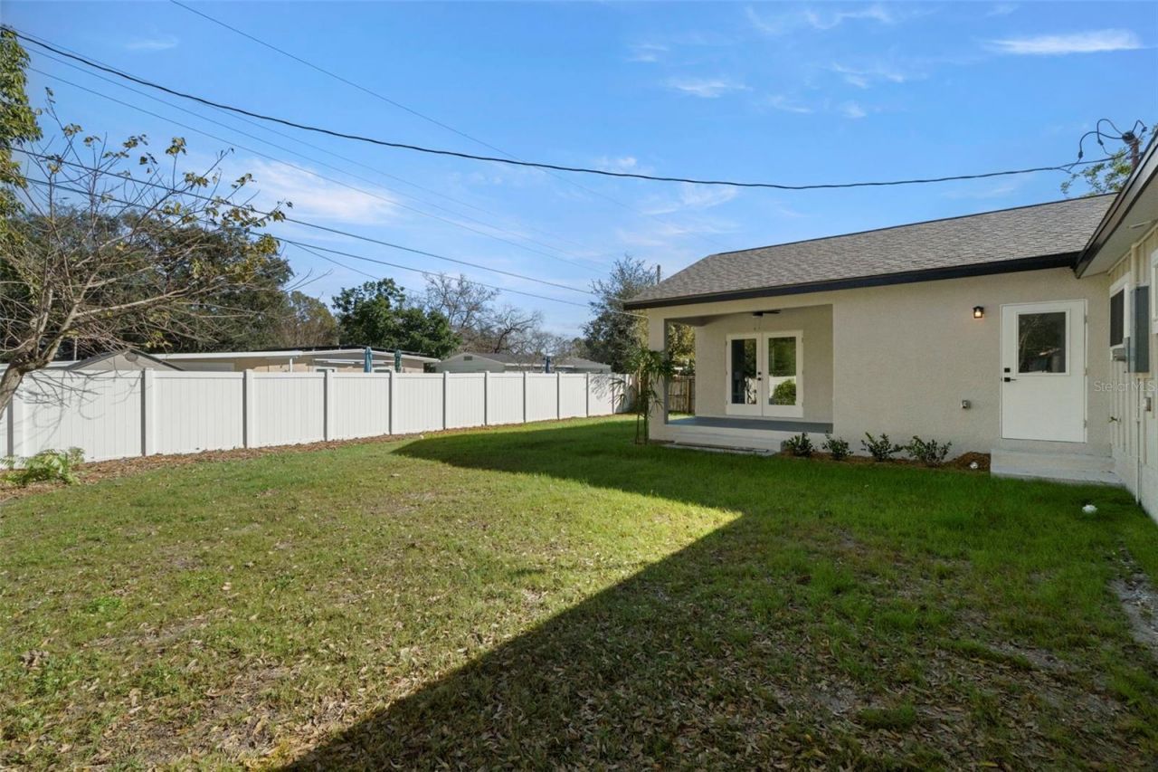 7211 Orpine Drive N, Saint Petersburg, FL 33702 Photo