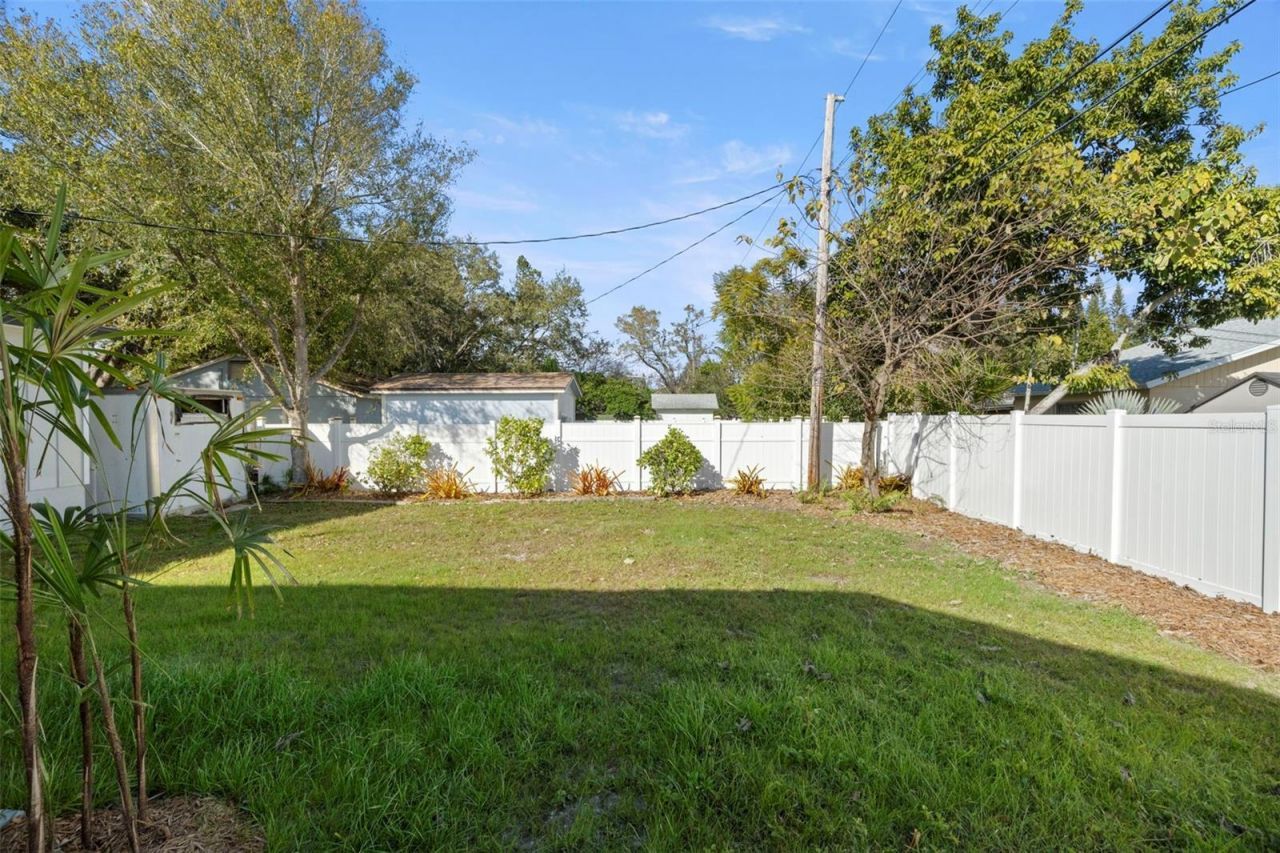 7211 Orpine Drive N, Saint Petersburg, FL 33702 Photo