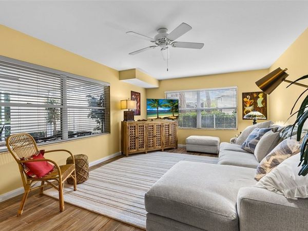 2913 SW Lakemont Place, Palm City, FL 34990