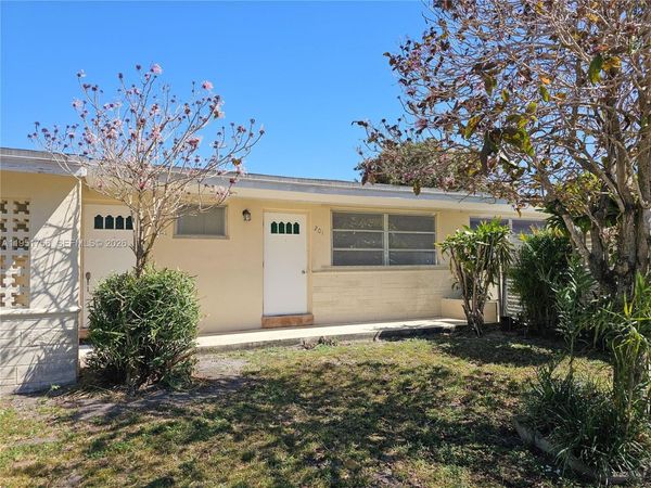 201 SW 30th Ct, Unit 201, Miami, FL 33135