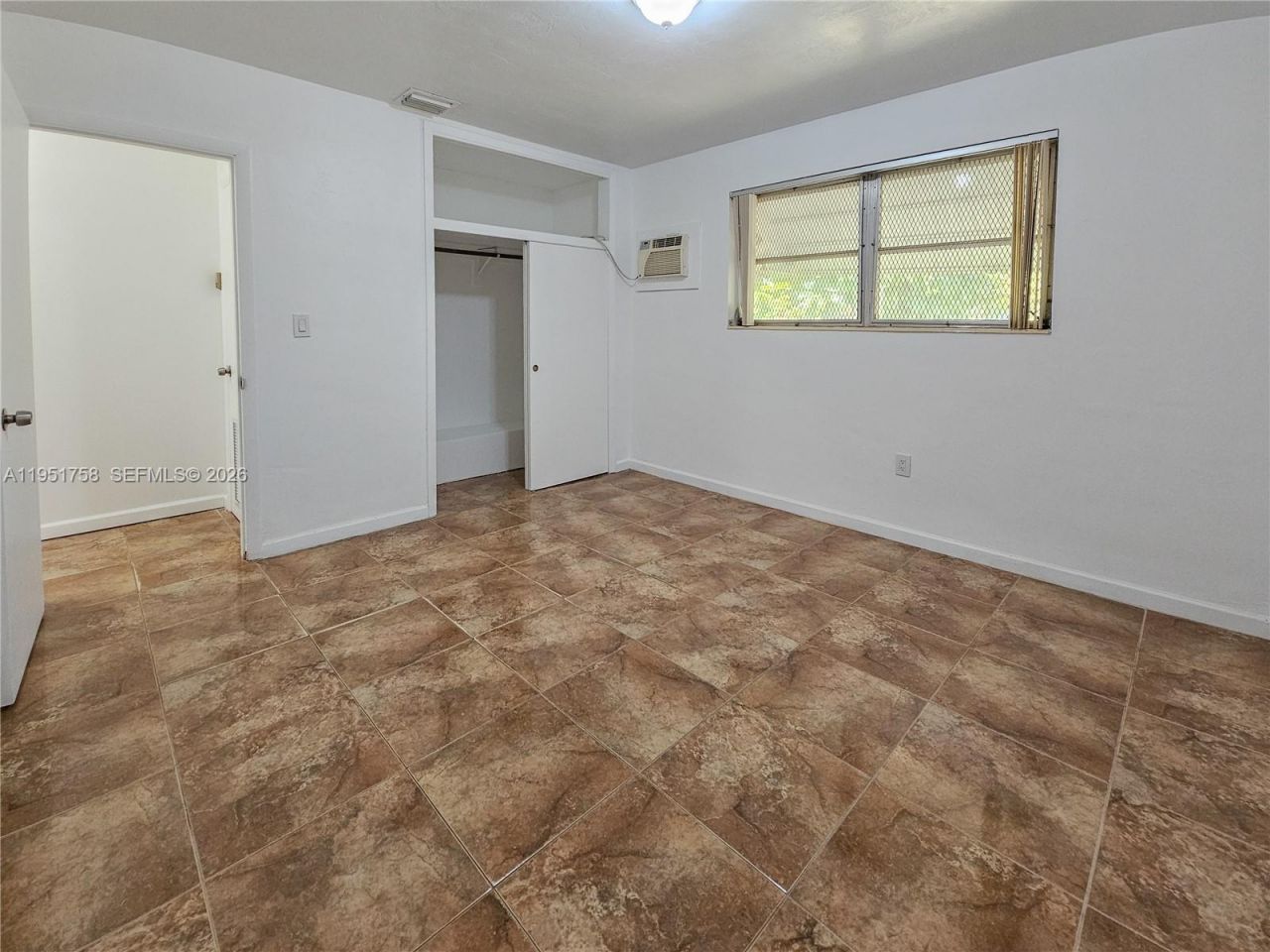 201 SW 30th Ct, Unit 201, Miami, FL 33135 Photo