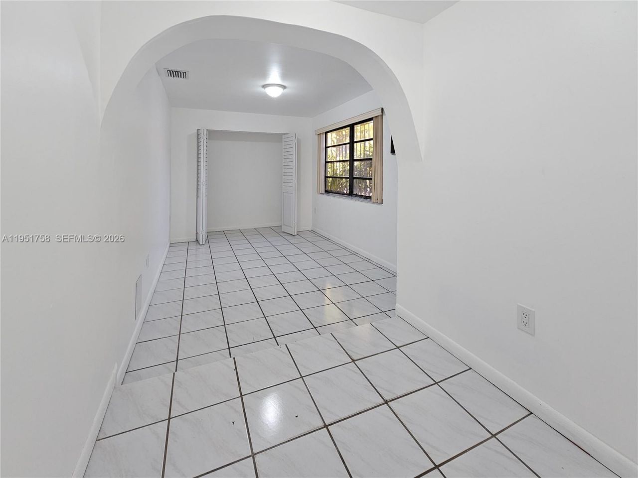 201 SW 30th Ct, Unit 201, Miami, FL 33135 Photo