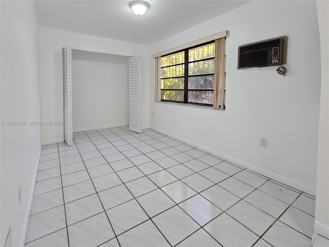 201 SW 30th Ct, Unit 201, Miami, FL 33135 Photo