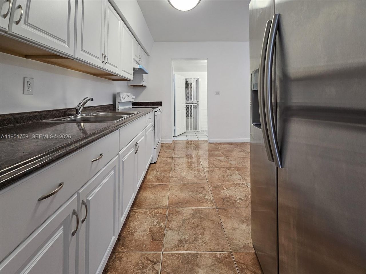 201 SW 30th Ct, Unit 201, Miami, FL 33135 Photo